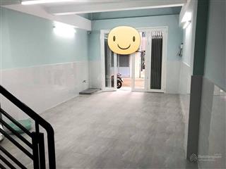 Cho thuê phòng trọ q11 18m2, wcr,có bếp, máy lạnh, ưu tiên nữ sinh viên, nvvp