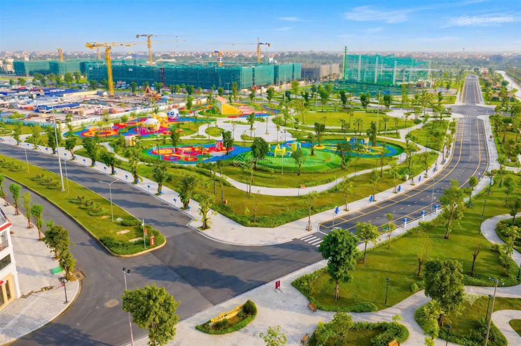 Biệt thự 228m2 + cam kết về ở sớm trong 5 tháng. giá chỉ còn 30,5 tỷ