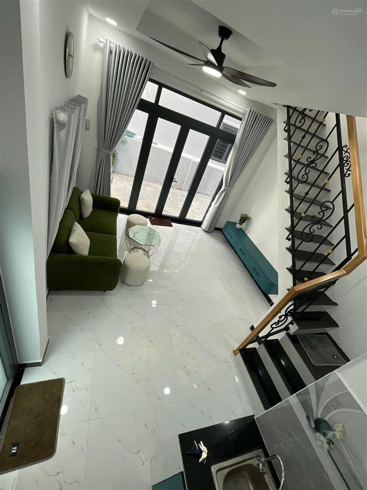 Bán nhà mới xây 170/16 dương quảng hàm gò vấp