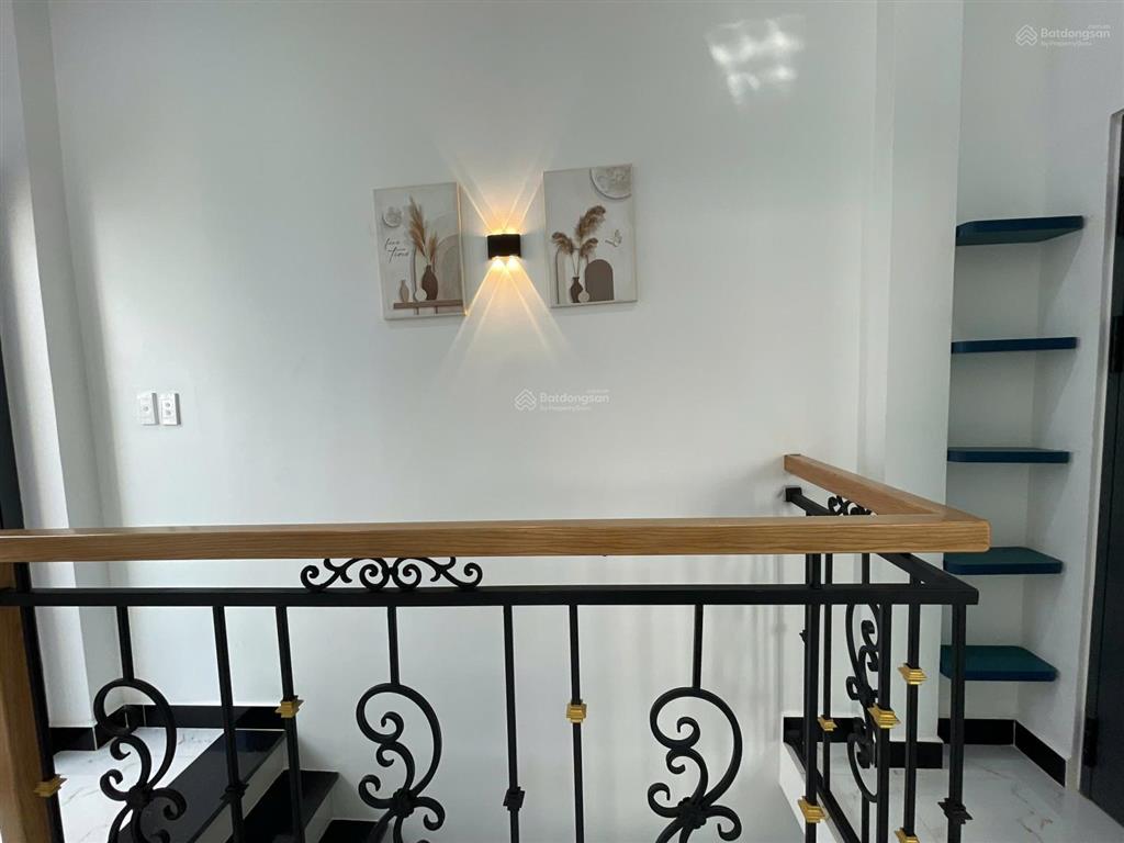 Bán nhà mới xây 170/16 dương quảng hàm gò vấp