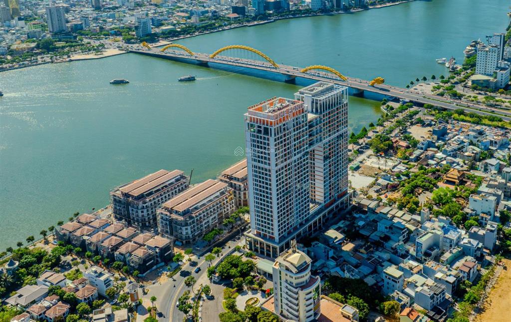 Bán studio sun ponte residence đà nẵng  view biển tầng đẹp, 2,4 tỷ, đầu tư cho thuê cực hút khách