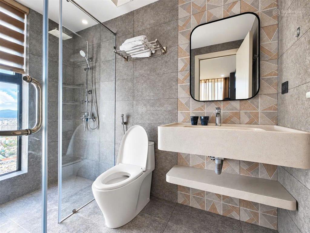 Cần bán căn hộ sun cosmo residence 2pn diện tích 77,1m2, view sông, tầng cao, full nội thất cao cấp