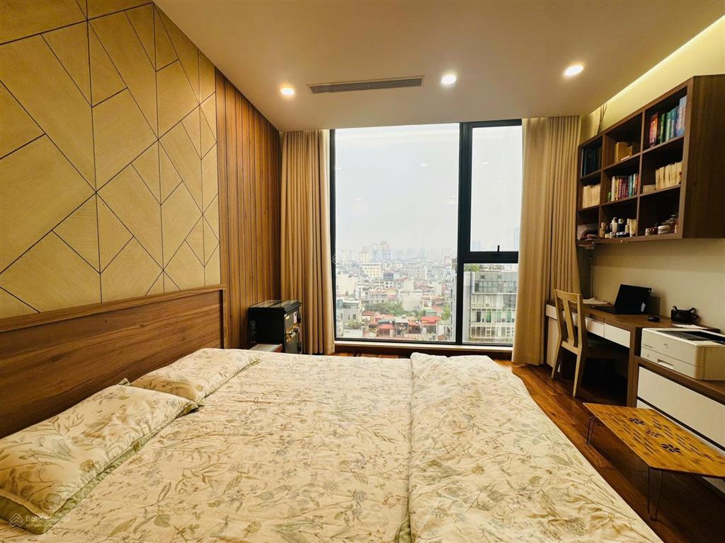 Cho thuê căn hộ 3pn, 128m2, 40 triệu tại sảnh s2a, dự án sun grand city thuy khue residence
