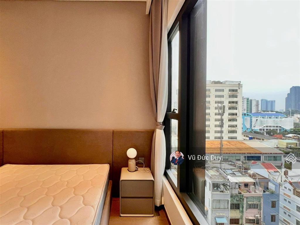 Bán 1pn the marq full sổ hồng, tầng thấp. giá 9.5 tỷ