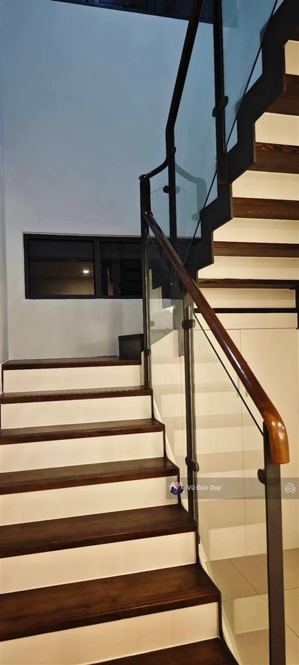 Bán căn hộ penthouse duplex celadon city, 200m2, đặc biệt 4pn, căn góc, rooftop, view vườn. 14.9 tỷ