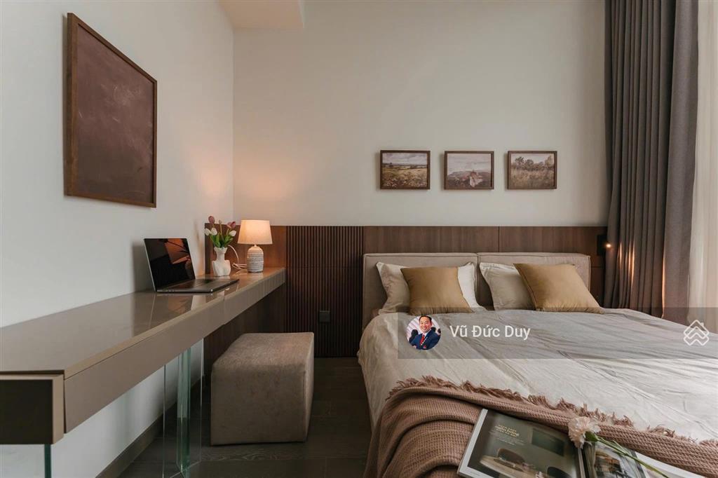 Quận 1, chú di bán căn hộ 3pn the marq, 107m2, full nội thất, view landmark, nhà đẹp. tầng cao