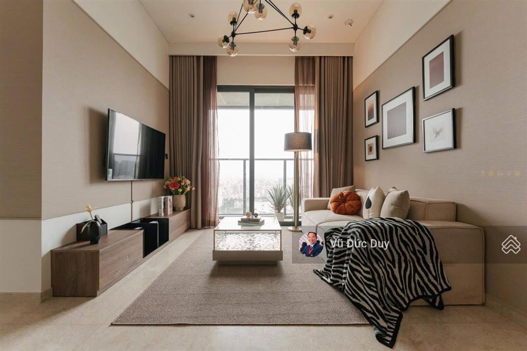 Quận 1, chú di bán căn hộ 3pn the marq, 107m2, full nội thất, view landmark, nhà đẹp. tầng cao