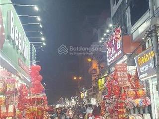 Nhà mặt phố trâu quỳ,gia lâm, kinh doanh sầm uất,giáp đh nông nghiệp, phân 2 lô,xây toà dịch vụ ok