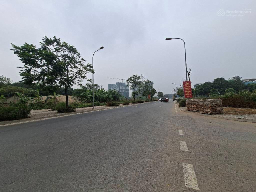Đất phân lô trần đăng khoa, long biên, vỉa hè ô tô tránh thông, view hồ công viên, nhiều tiện ích.