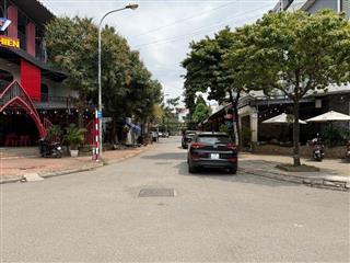 Đất 31ha trâu quỳ, mặt tiền khủng, vỉa hè rộng,kinh doanh đỉnh,tiện tích bạt ngàn, gần hồ công viên