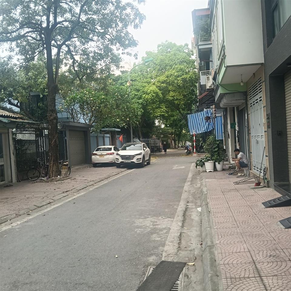 Đất tư đình, long biên, 100m2. mặt tiền 7m. đường ô tô tránh thông, đón đầu cầu trần hưng đạo