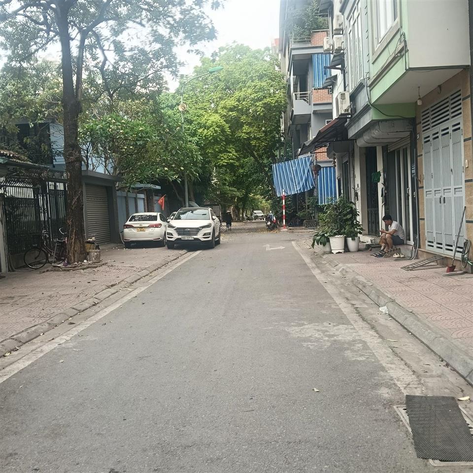 Đất tư đình, long biên, 100m2. mặt tiền 7m. đường ô tô tránh thông, đón đầu cầu trần hưng đạo
