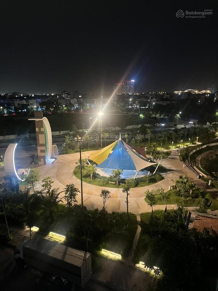 Tòa nhà ngọc thụy, 722m2. dòng tiền khủng 800tr/tháng. 2 mặt thoáng, sát công viên, trường học