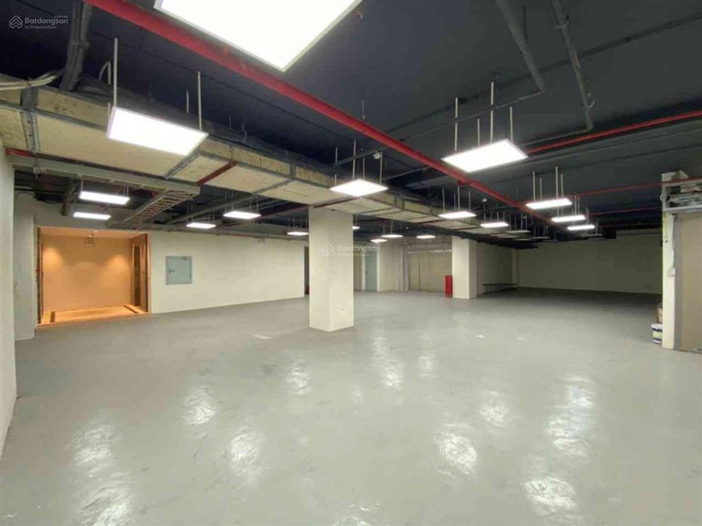 Toà nhà dòng tiền mặt phố hồng tiến, gần 500m2, mặt tiền khủng, view đón đầu cầu trần hưng đạo