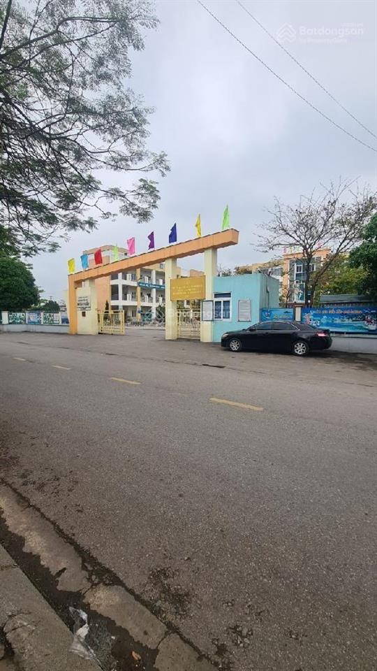 Nhà mặt phố cổ linh, đắc địa với 3 mặt tiền, vỉa hè đá bóng, kinh doanh dòng tiền đỉnh