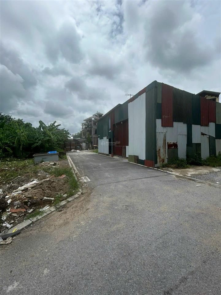 Đất thôn hoàng long, ỷ lan lô góc, ô tô tránh thông, mặt tiền 7.5m. gần trường học, hồ điều hòa