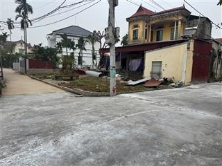 Đất mễ sở, văn giang lô góc, ô tô vào đất thoải mái, thông số đẹp,gần nhà văn hoá, sân vận động pvf