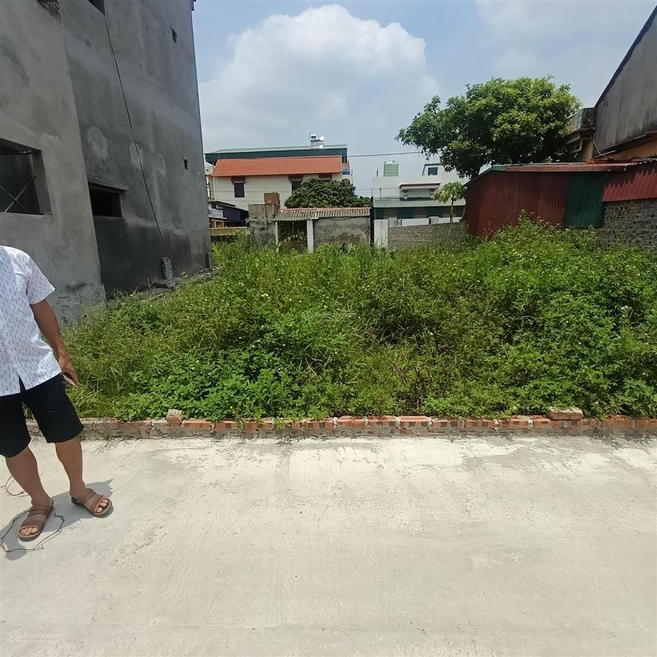Đất xã thượng hồng, hưng yên diện tích thực dùng 80m2, mặt tiền 8m,cạnh sân chơi, trường. hơn 1tỷ