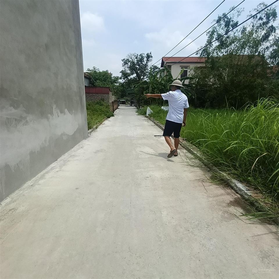 Đất xã thượng hồng, hưng yên diện tích thực dùng 80m2, mặt tiền 8m,cạnh sân chơi, trường. hơn 1tỷ