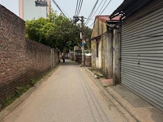 Mảnh đất đàm quang trung, long biên, đón đầu cầu trần hưng đạo, phân nhiều lô, ô tô 7 chỗ vào đất