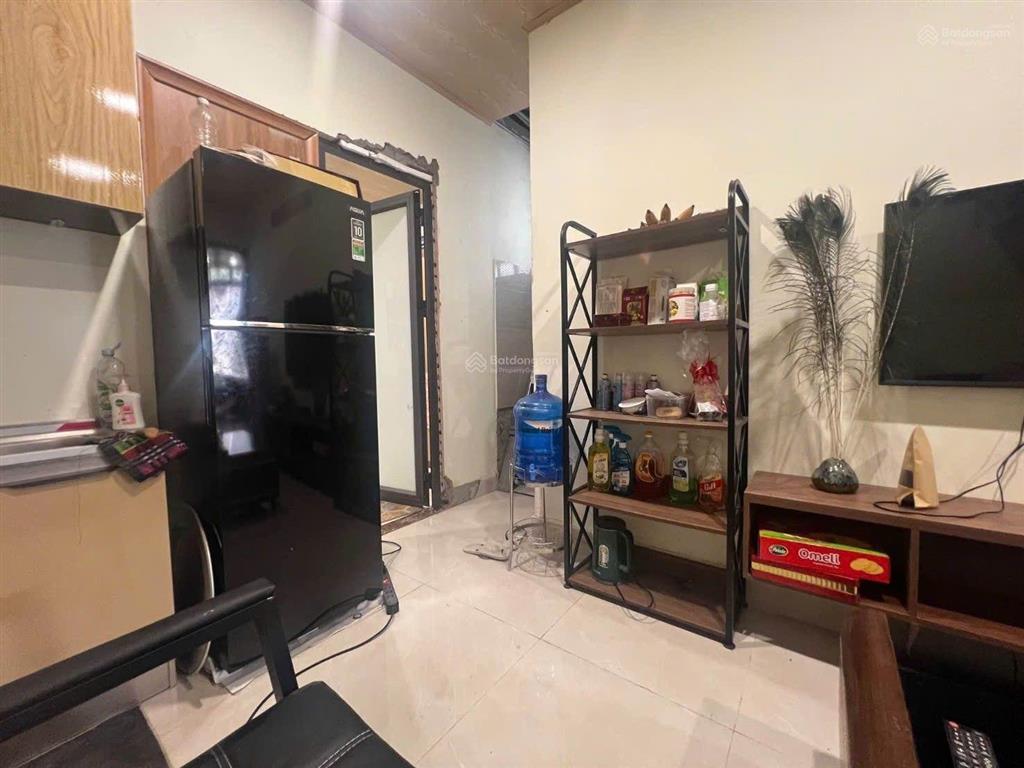 Trung tâm ngọc lâm, long biên,3 bước ra phố, đủ tiện ích,bài phút sang phố cổ, hơn 8tỷ thương lượng