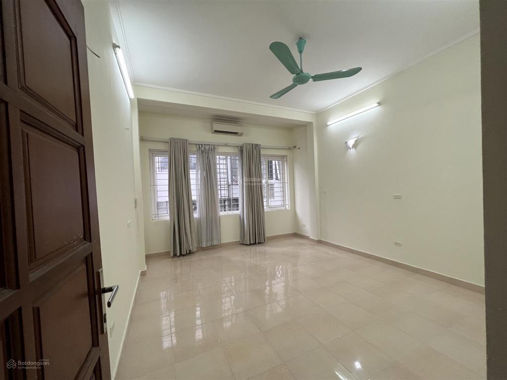 Cho thuê nhà 27 ngõ 75 nguyễn xiển  09452910 tám không