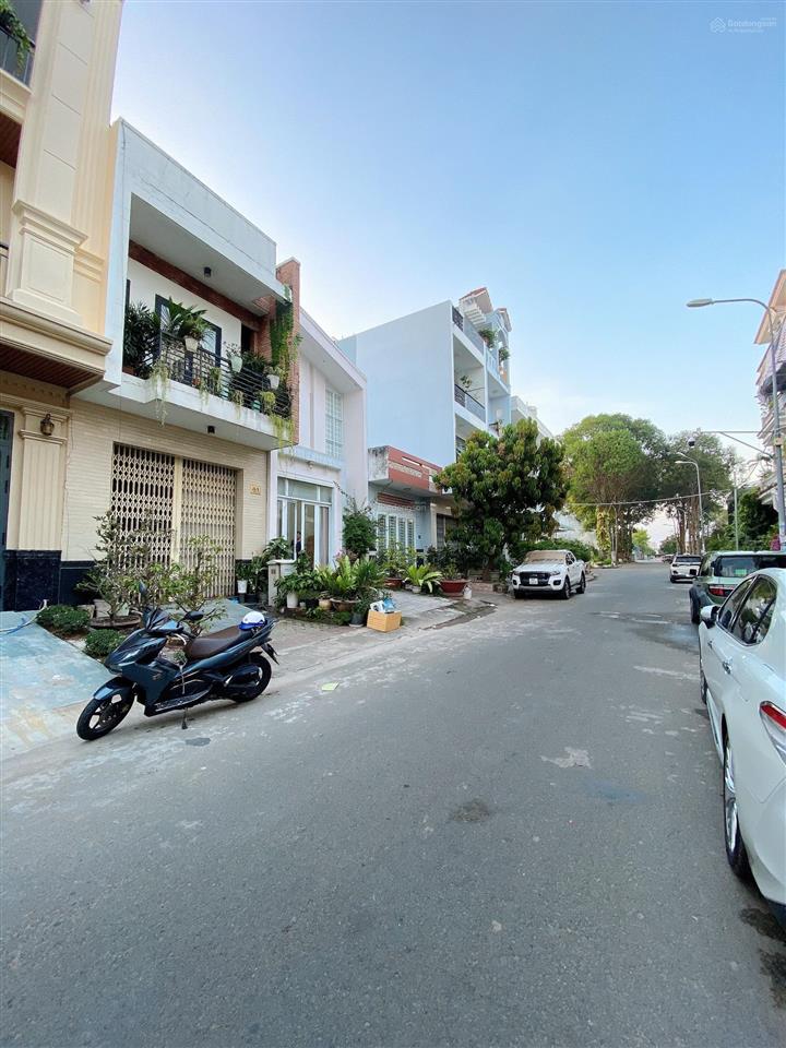 Bán nền vị trí đẹp đường b18 ngay kdc hưng phú (cách đường quang trung 100m ) p hưng phú , tp cần