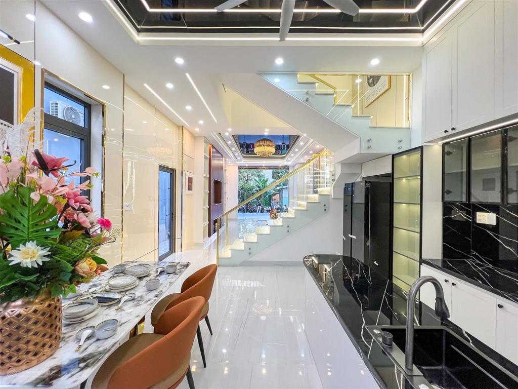 Cặp nhà 1 trệt 2 lầu mới hoàn thiện có hẻm hông 2m ngay đường d14 kdc hồng loan 6a