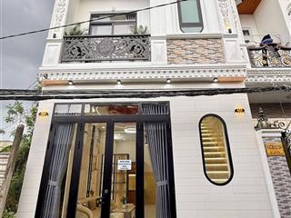 Nhà 1 trệt 1 lầu mới xây (full nội thất  trục chính hẻm 147 (liên tổ 1220) đường nguyễn văn cừ