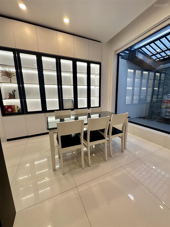 Nhà 1 trệt 2 lầu kiên cố có sân thượng mặt tiền kinh doanh đường d13 trục chính kdc hồng loan