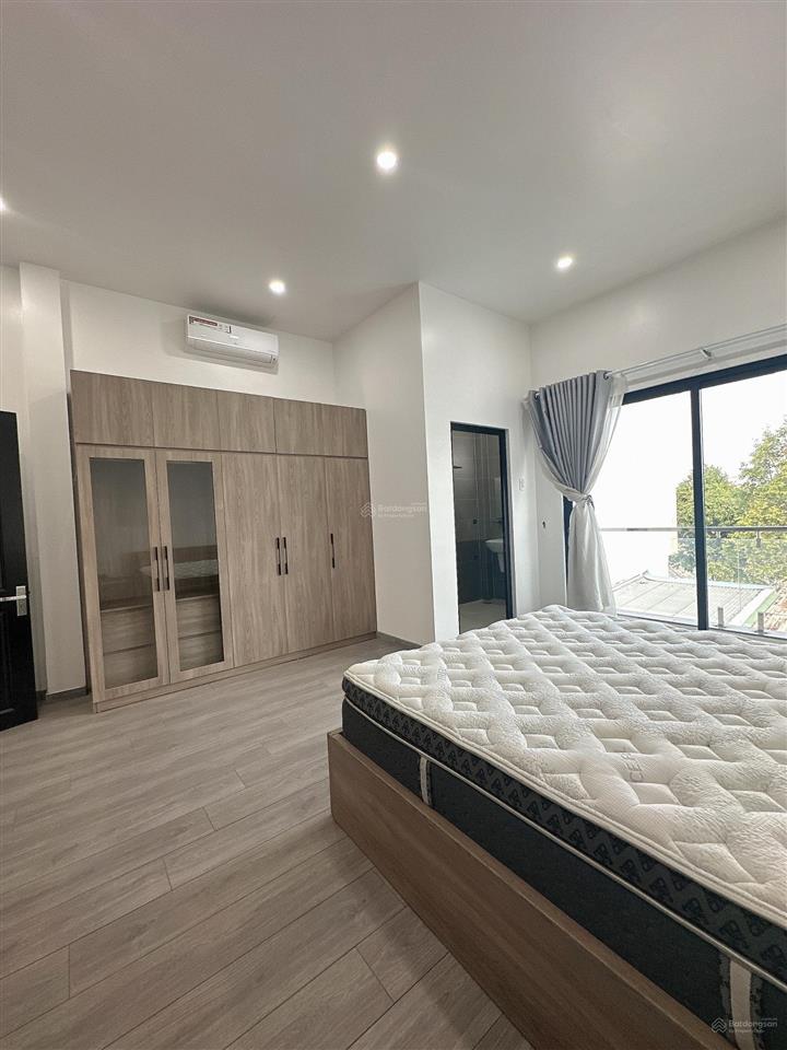 Nhà 1 trệt 2 lầu kiên cố có sân thượng mặt tiền kinh doanh đường d13 trục chính kdc hồng loan