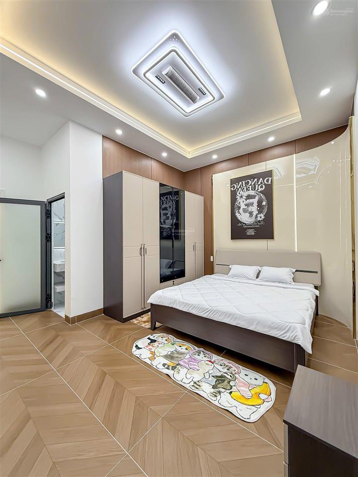 Nhà 1 trệt 2 lầu mới hoàn thiện hiện đại đường d14 kdc hồng loan 6a gần bệnh viện đh nam cần thơ