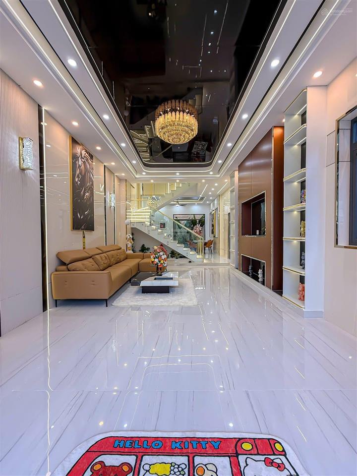 Nhà 1 trệt 2 lầu mới hoàn thiện hiện đại đường d14 kdc hồng loan 6a gần bệnh viện đh nam cần thơ