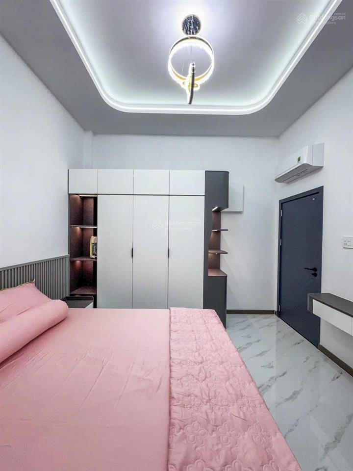 Giảm giá bán nhanh nhà lầu mới đẹp full nội thất gần trường học trần hoàng na