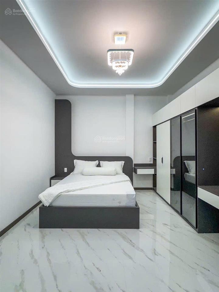 Giảm giá bán nhanh nhà lầu mới đẹp full nội thất gần trường học trần hoàng na