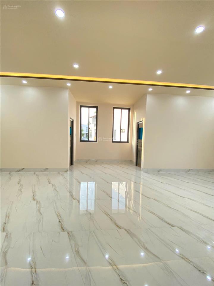Cho thuê nhà biệt thự 2 lầu kế siêu thị go ngay kdc hưng phú tp cần thơ