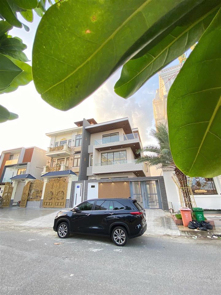 Cho thuê nhà biệt thự 2 lầu kế siêu thị go ngay kdc hưng phú tp cần thơ