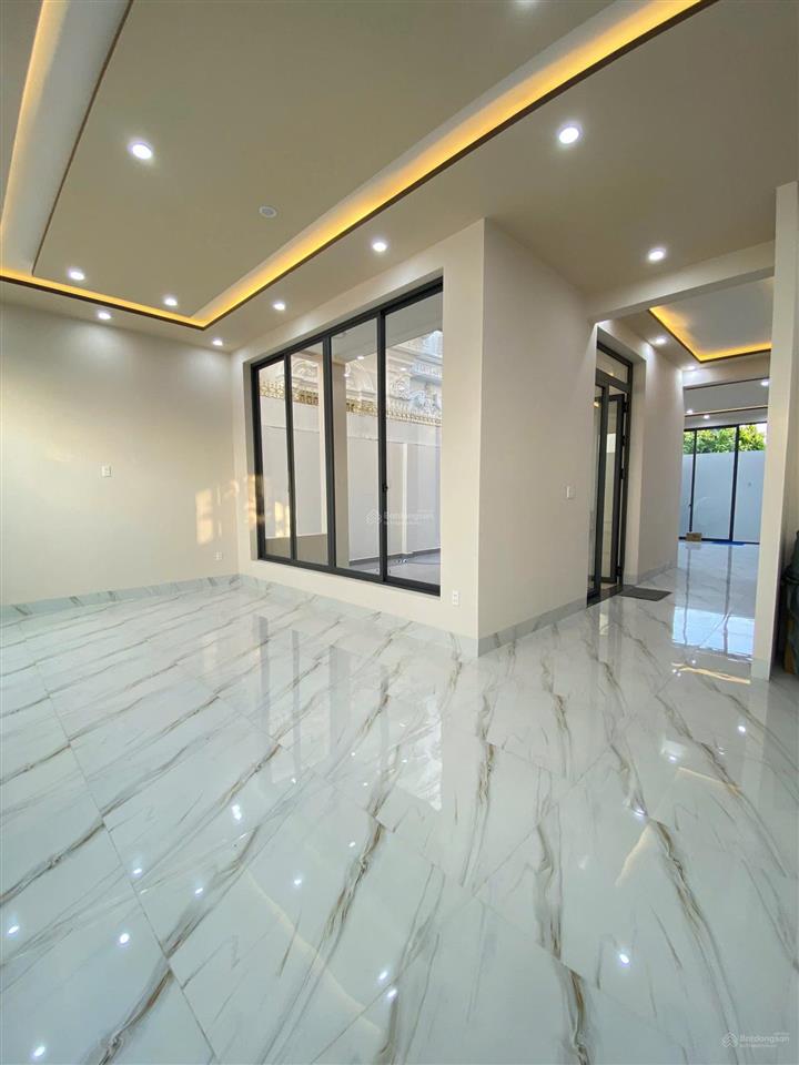 Cho thuê nhà biệt thự 2 lầu kế siêu thị go ngay kdc hưng phú tp cần thơ