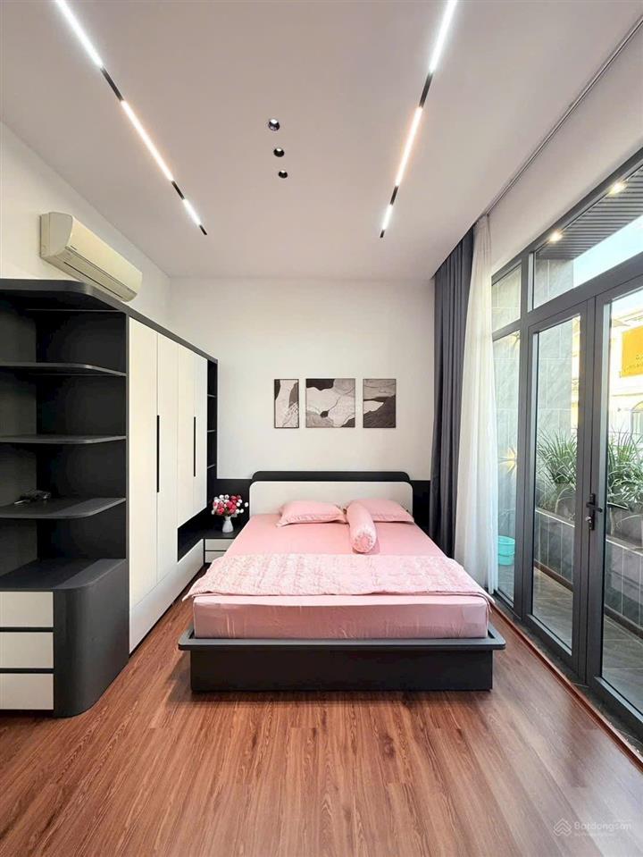 Giảm giá bán nhanh nhà lầu mới đẹp full nội thất ngay kdc hồng phát công năng 3 phòng ngủ