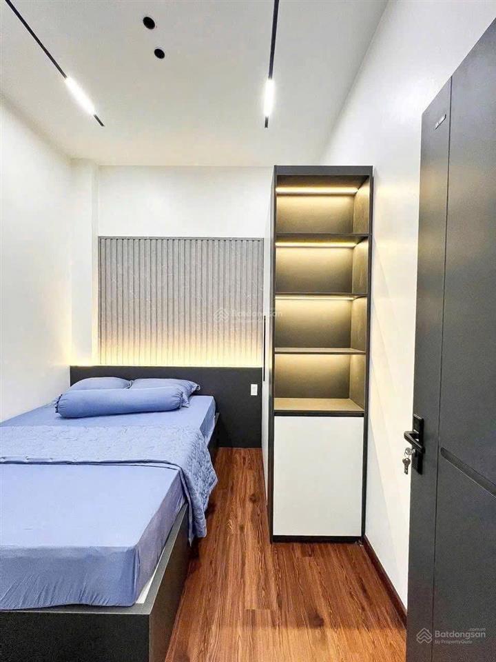 Giảm giá bán nhanh nhà lầu mới đẹp full nội thất ngay kdc hồng phát công năng 3 phòng ngủ