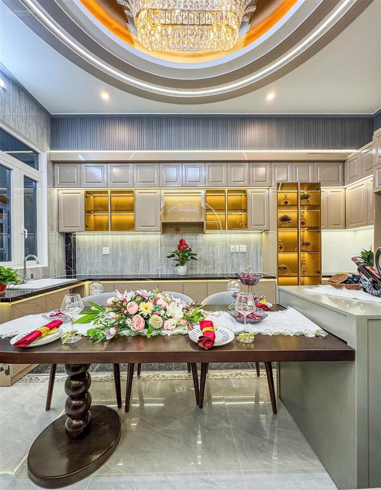 Nhà 2 lầu mới 100% thiết kế tân cổ điển ngay kdc thới nhựt 2 gần trường đại học y dược tp cần thơ