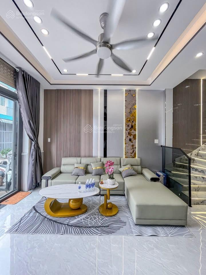 Nhà 3 tầng mới đẹp khu vực an ninh thích hợp kinh doanh gần bệnh viện nhi đồng đại học fpt