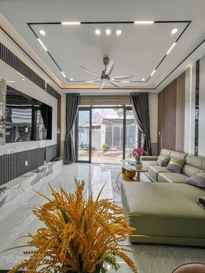 Nhà 3 tầng mới đẹp khu vực an ninh thích hợp kinh doanh gần bệnh viện nhi đồng đại học fpt