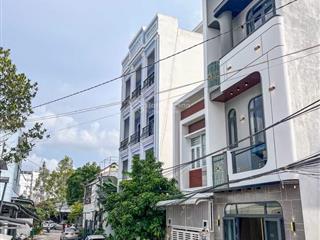 Nhà 3 tầng mới đẹp khu vực an ninh thích hợp kinh doanh gần bệnh viện nhi đồng đại học fpt
