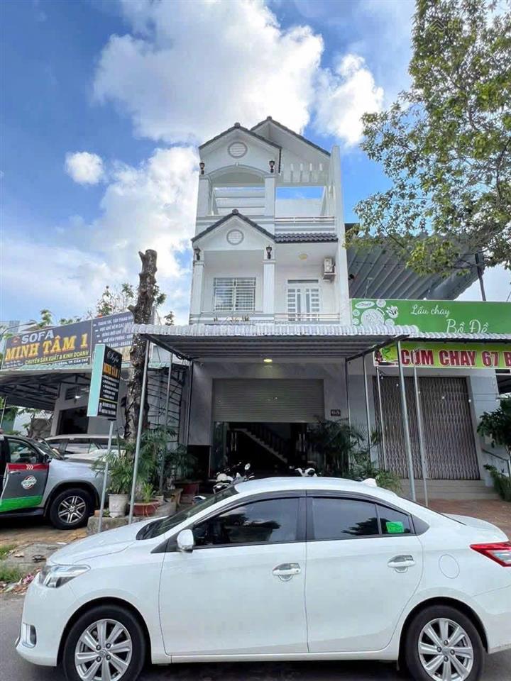 Nhà 1 trệt 2 lầu mặt tiền kinh doanh lộ giới 40m ngay kdc hưng phú  gần st go cái răng tp cần thơ