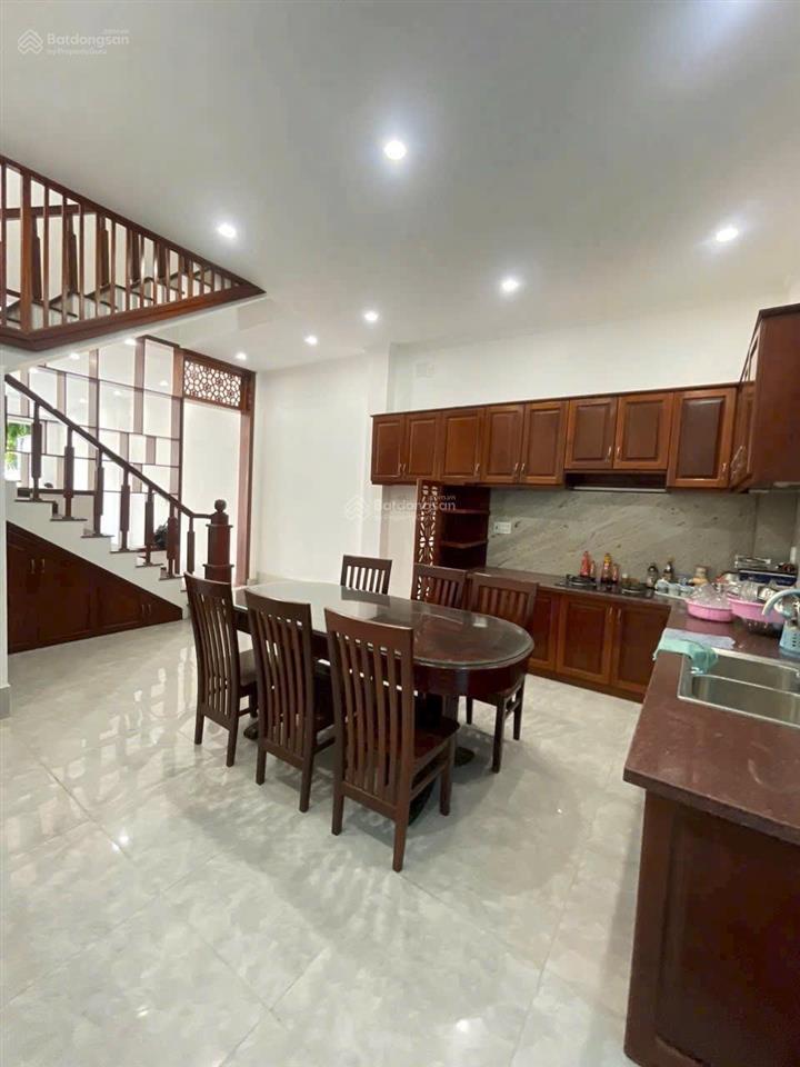 Cho thuê nhà 1 trệt 3 lầu mới đẹp sẵn nội thất mặt tiền kinh doanh lộ 30m hồng loan 5c gần bến xe