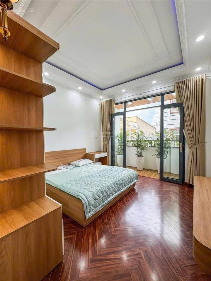 Nhà 3 lầu mới đẹp mặt tiền nguyễn văn trỗi kế bên trường đại học cần thơ giảm giá banh nhanh