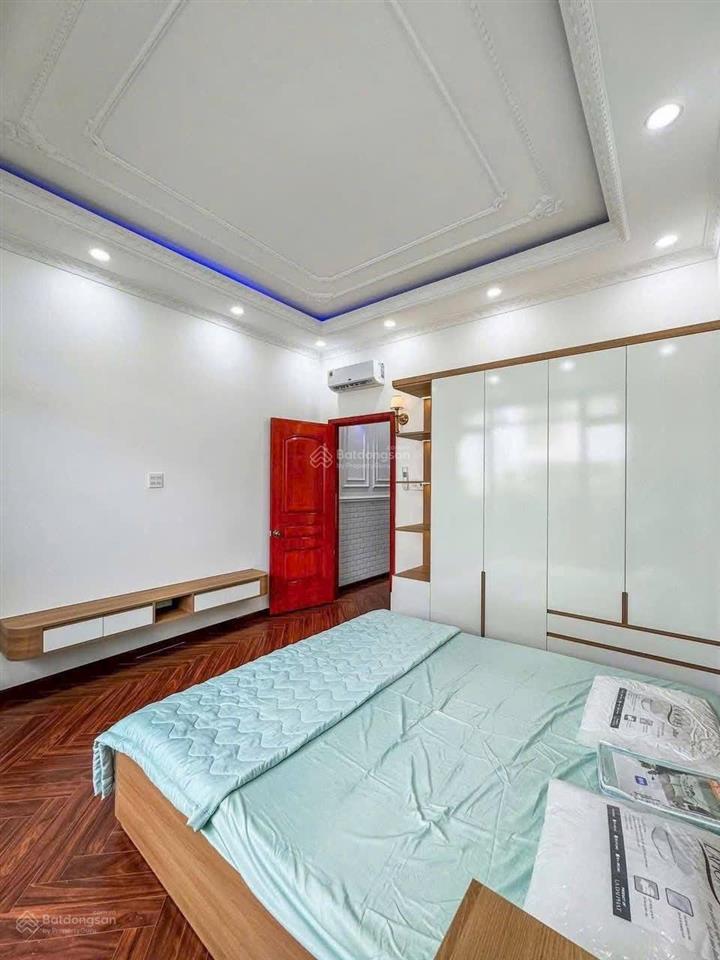 Nhà 3 lầu mới đẹp mặt tiền nguyễn văn trỗi kế bên trường đại học cần thơ giảm giá banh nhanh
