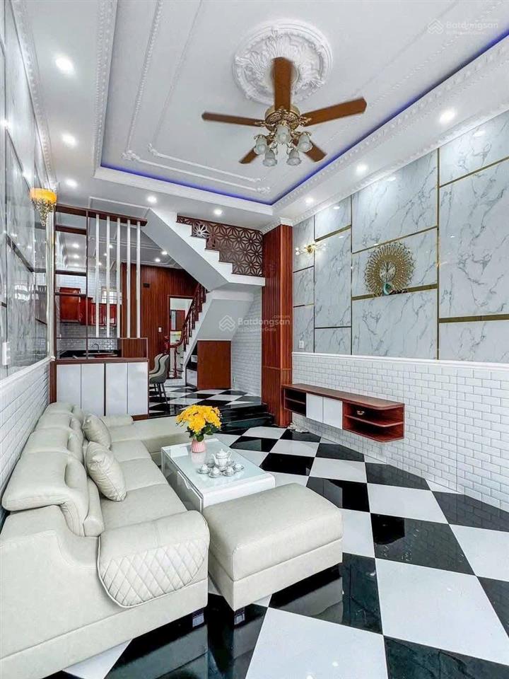 Nhà 3 lầu mới đẹp mặt tiền nguyễn văn trỗi kế bên trường đại học cần thơ giảm giá banh nhanh