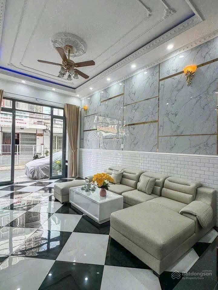 Nhà 3 lầu mới đẹp mặt tiền nguyễn văn trỗi kế bên trường đại học cần thơ giảm giá banh nhanh
